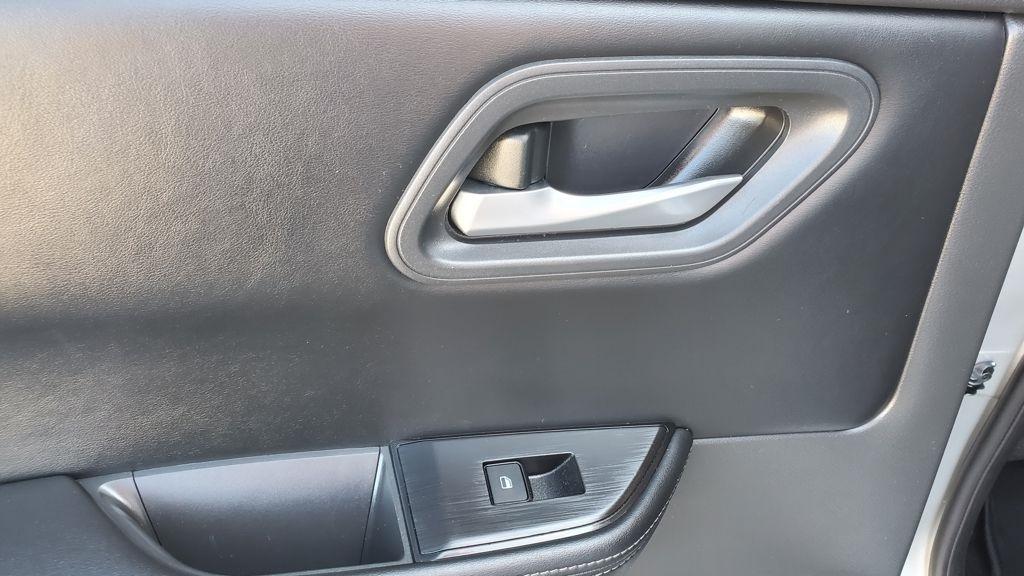 Nissan Rogue  2025