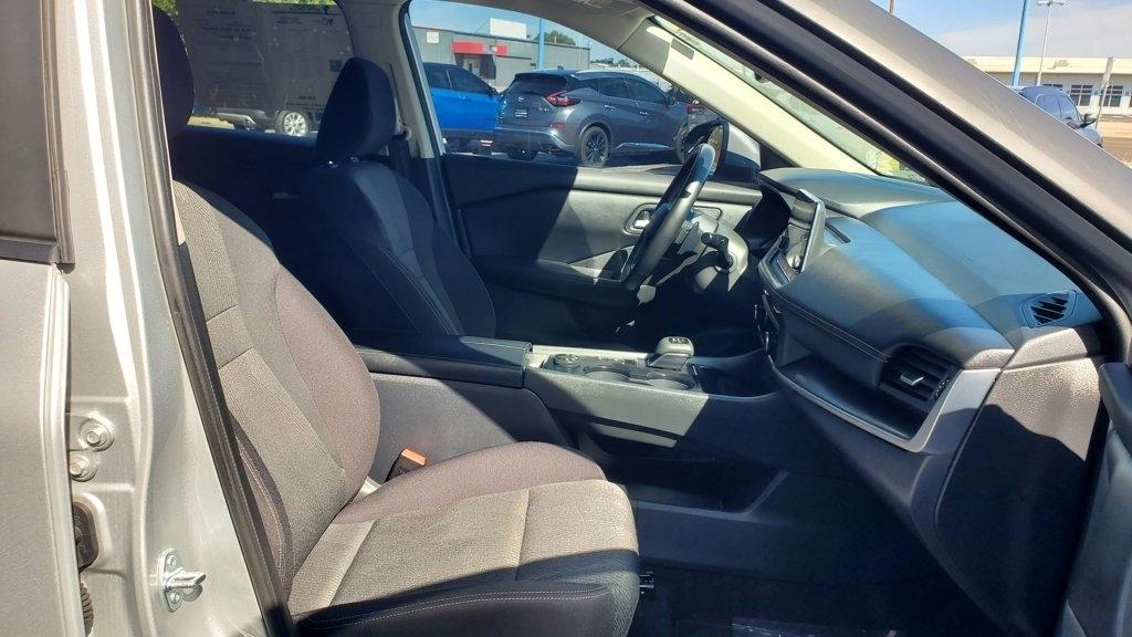 Nissan Rogue  2025