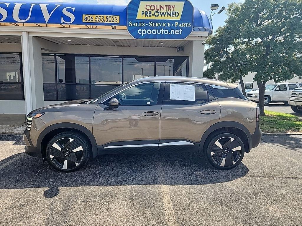 2025 Nissan Kicks SR