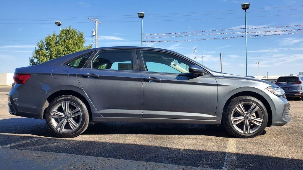 Volkswagen Jetta  2024