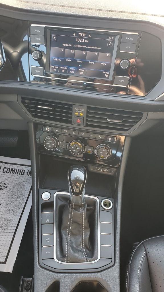 Volkswagen Jetta  2024