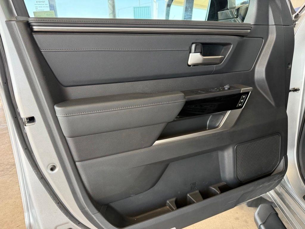 Toyota Tundra  2024