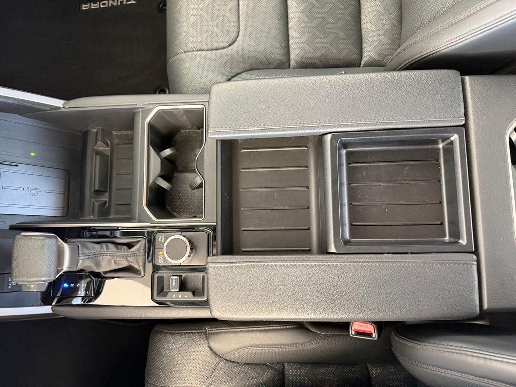 Toyota Tundra  2024
