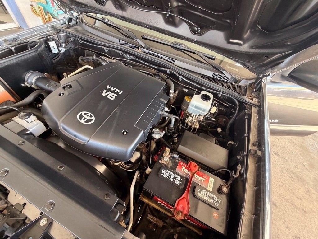Toyota Tacoma  2014