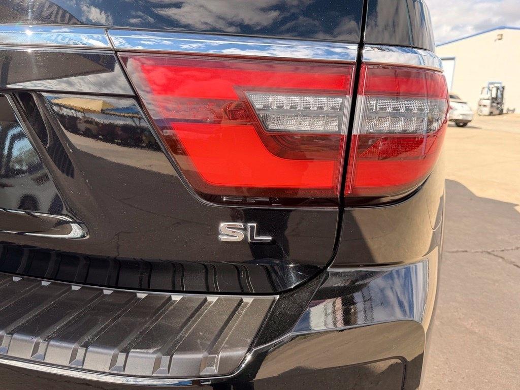 Nissan Armada  2022