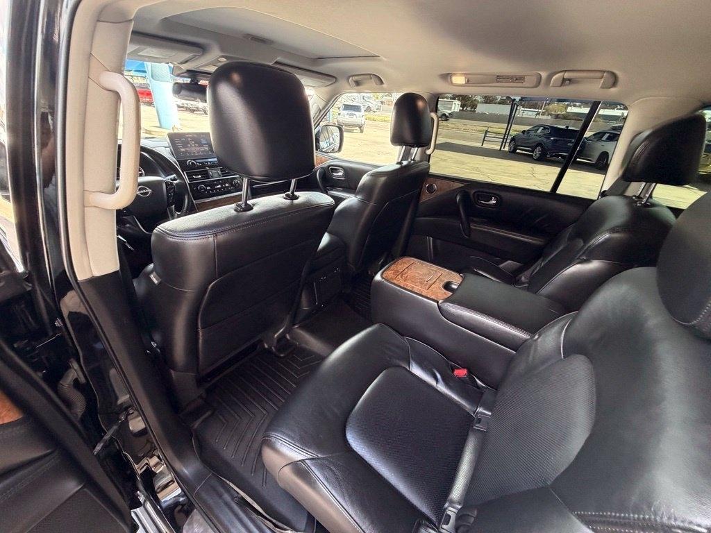 Nissan Armada  2022