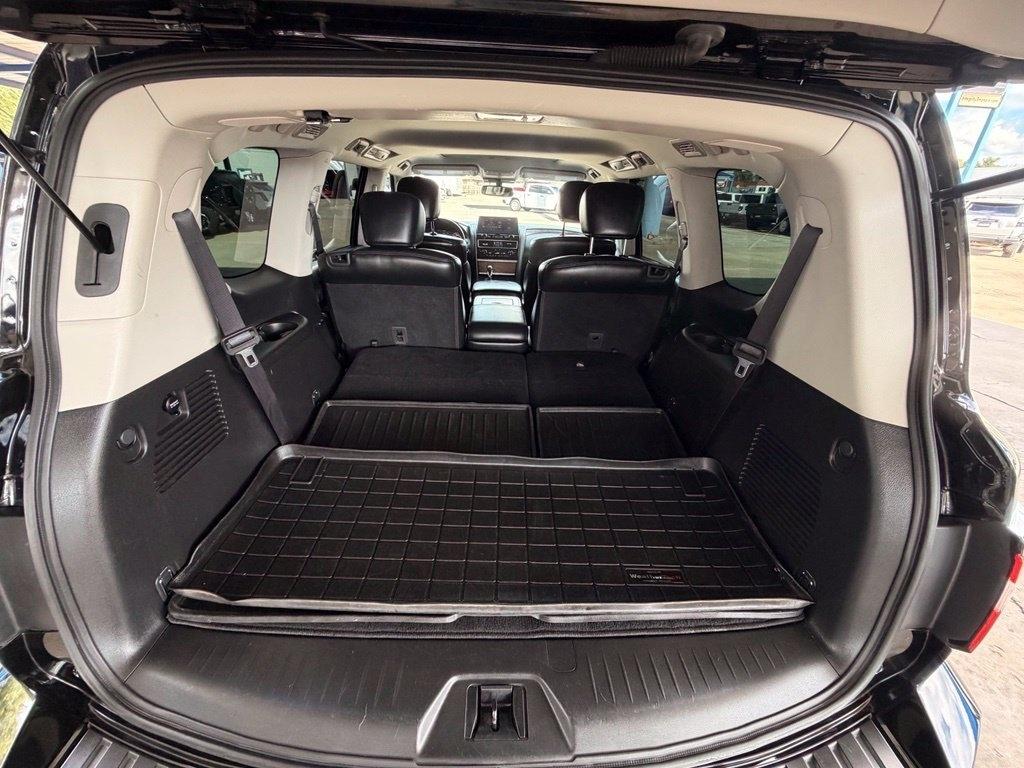 Nissan Armada  2022