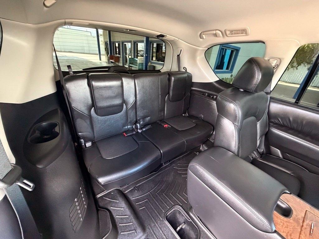 Nissan Armada  2022