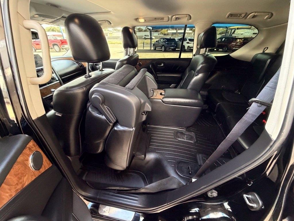 Nissan Armada  2022