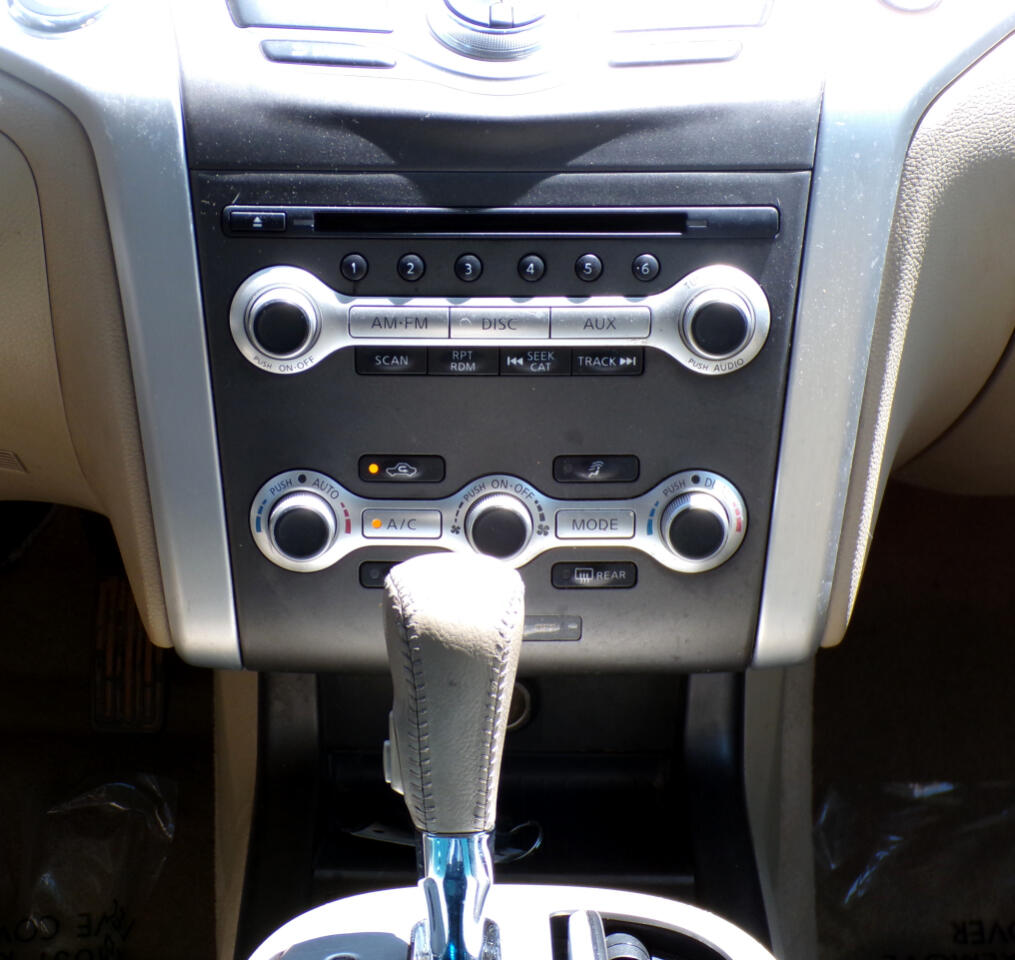 2013 Nissan Murano SV photo 14