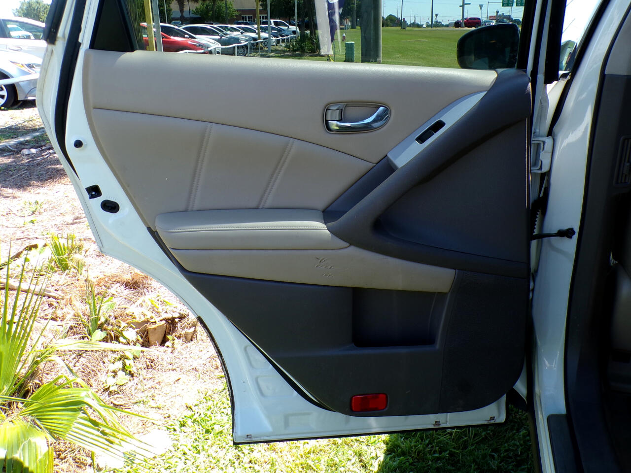 2013 Nissan Murano SV photo 38