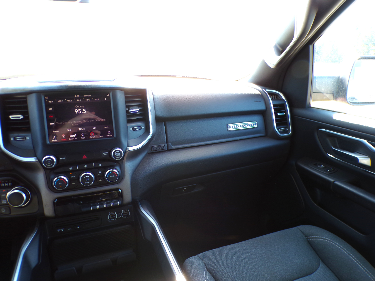 RAM 1500 Big Horn Quad Cab 4WD 2019