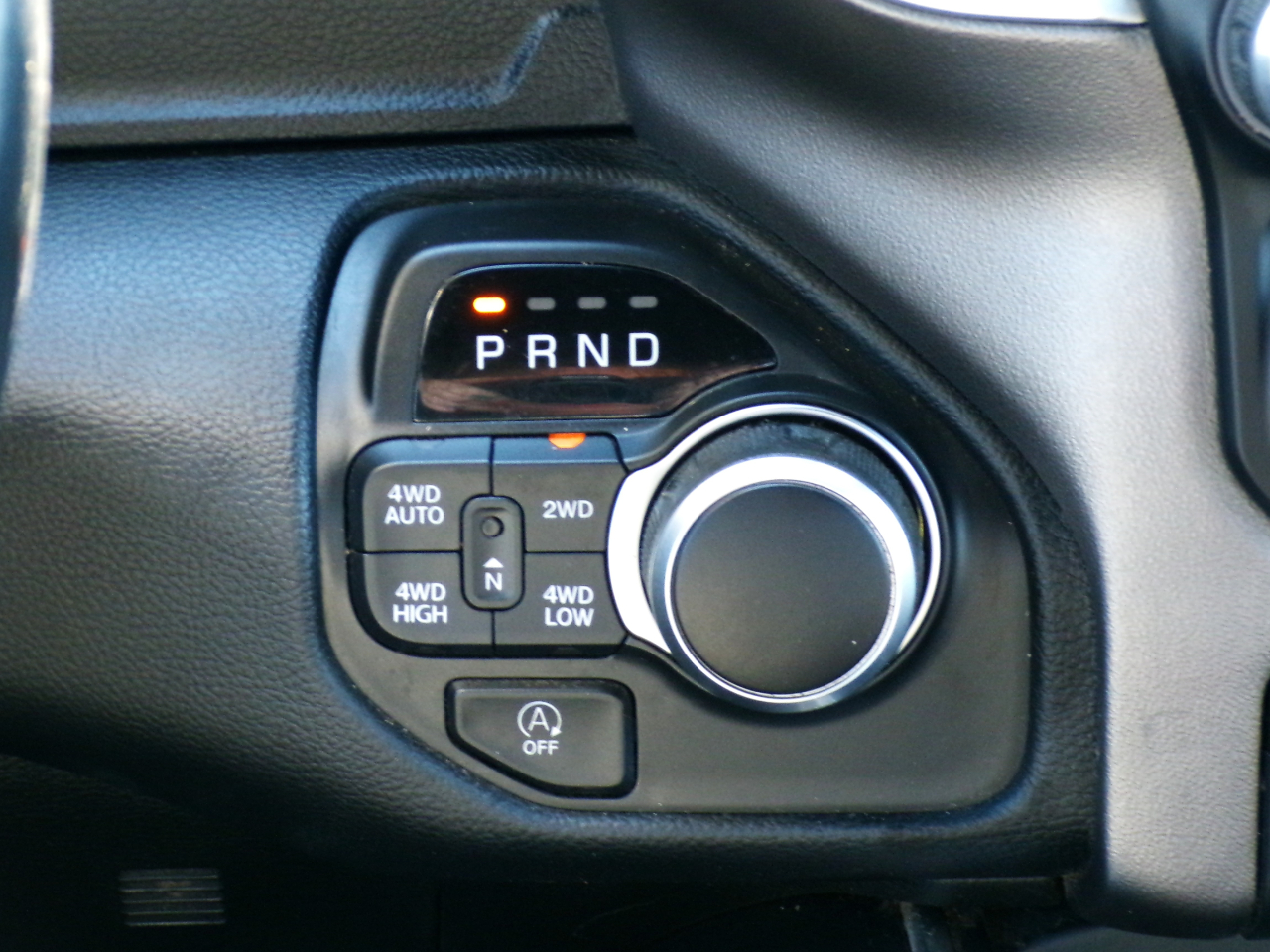 RAM 1500 Big Horn Quad Cab 4WD 2019
