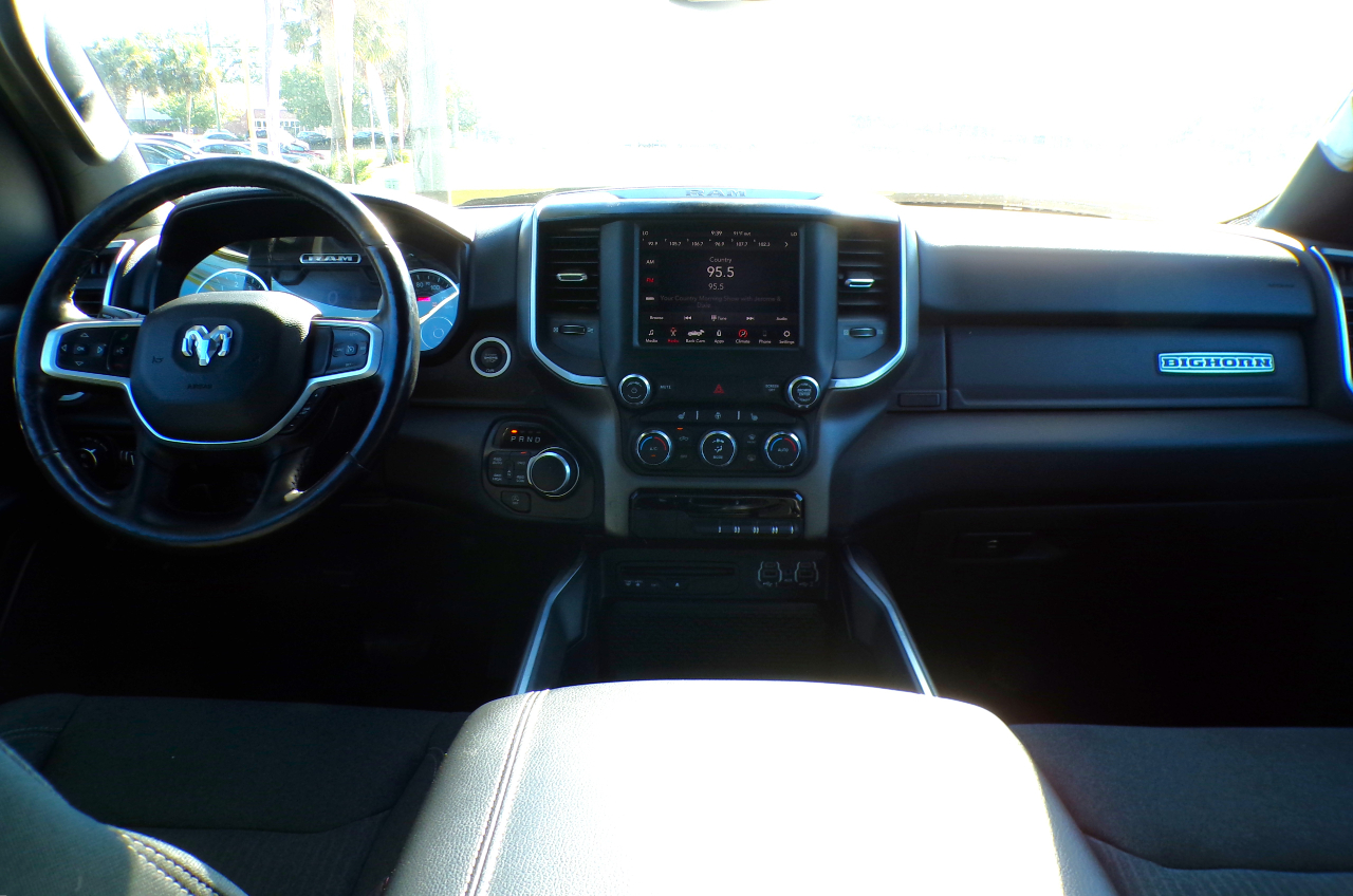 RAM 1500 Big Horn Quad Cab 4WD 2019