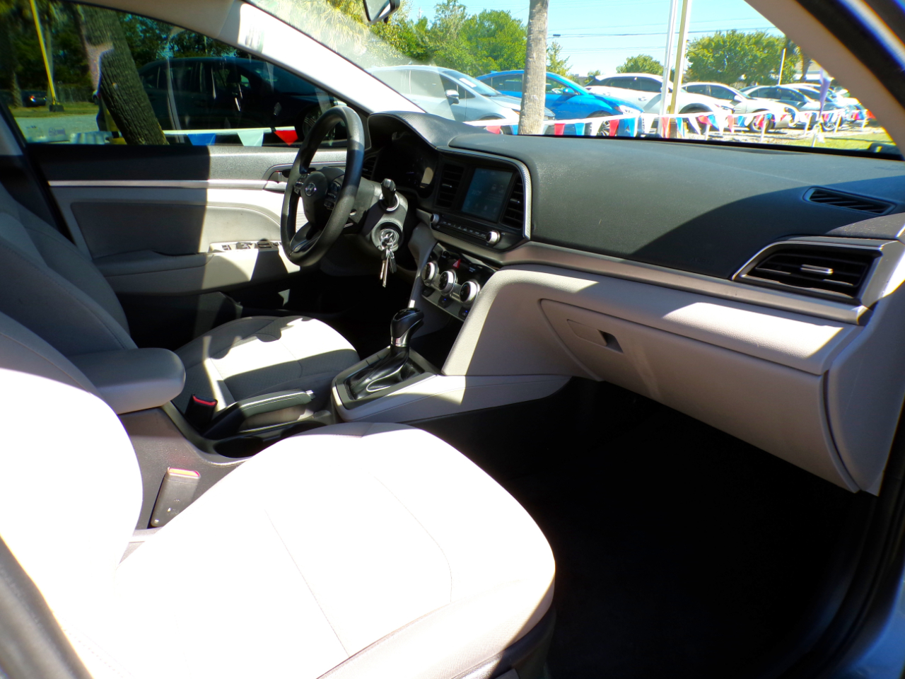 Hyundai Elantra SEL 2019