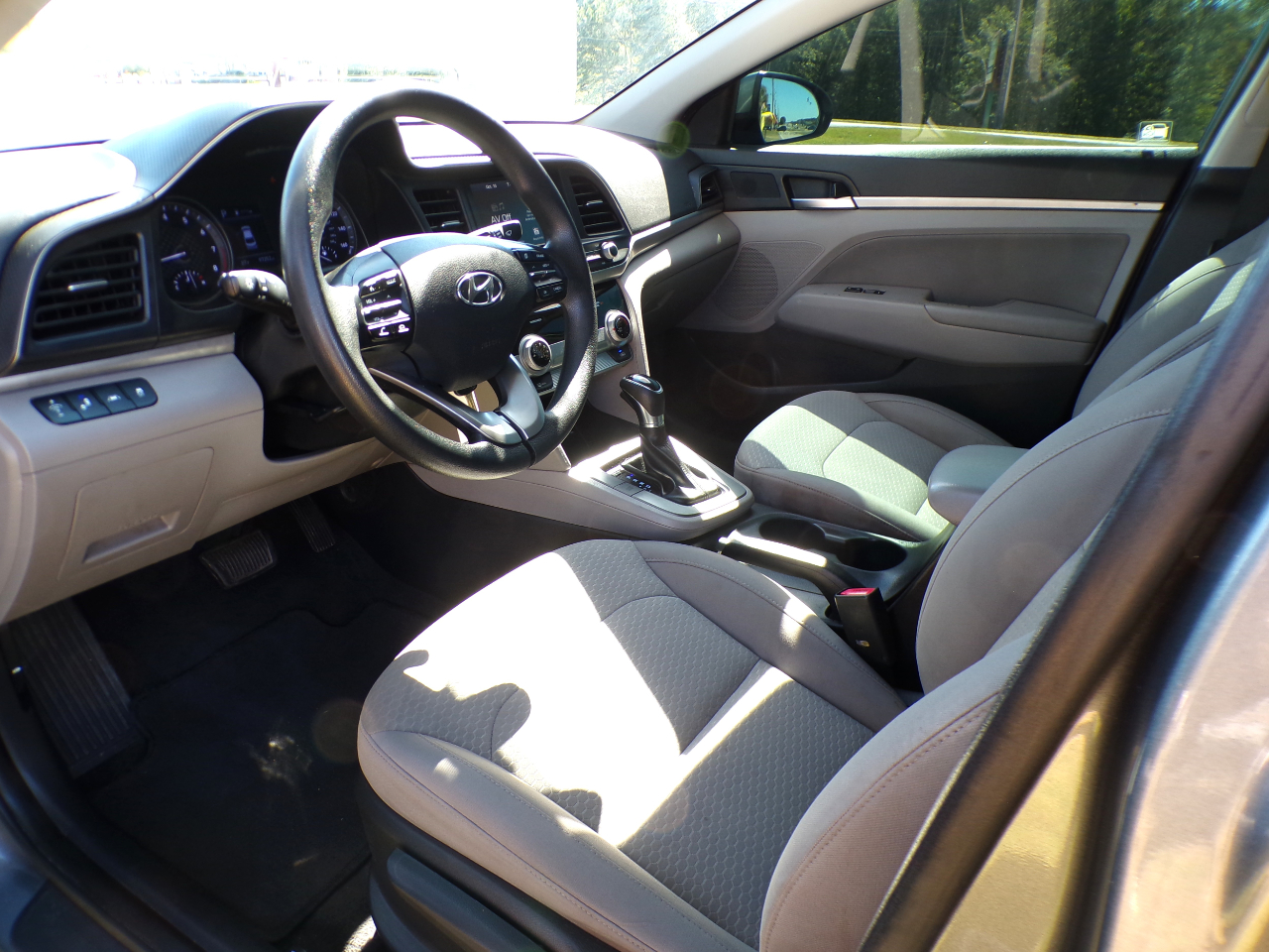 Hyundai Elantra SEL 2019