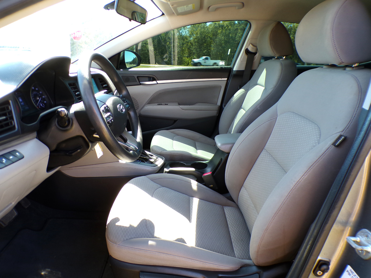 Hyundai Elantra SEL 2019