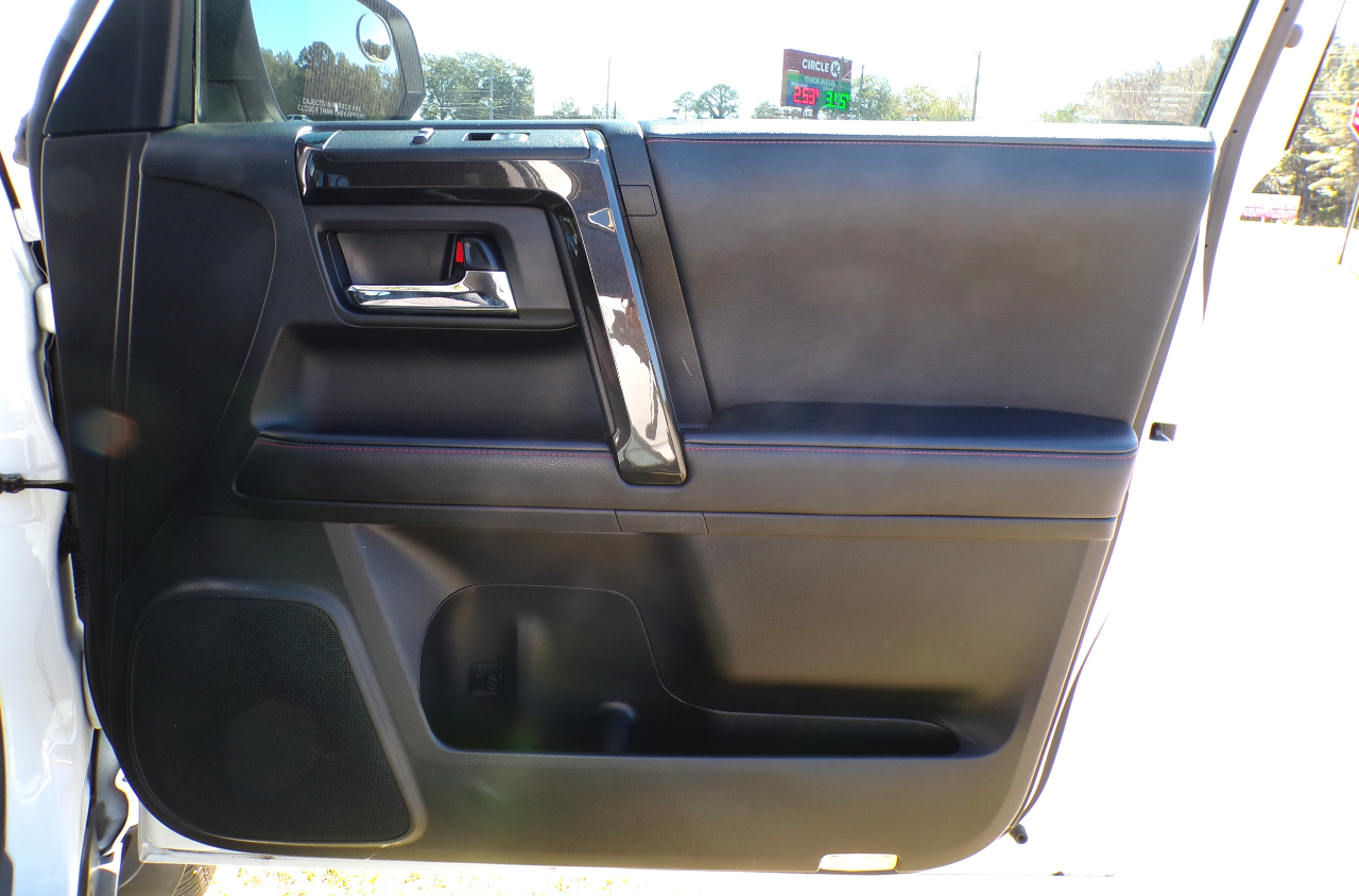 Toyota 4Runner TRD Off-road 4WD 2022