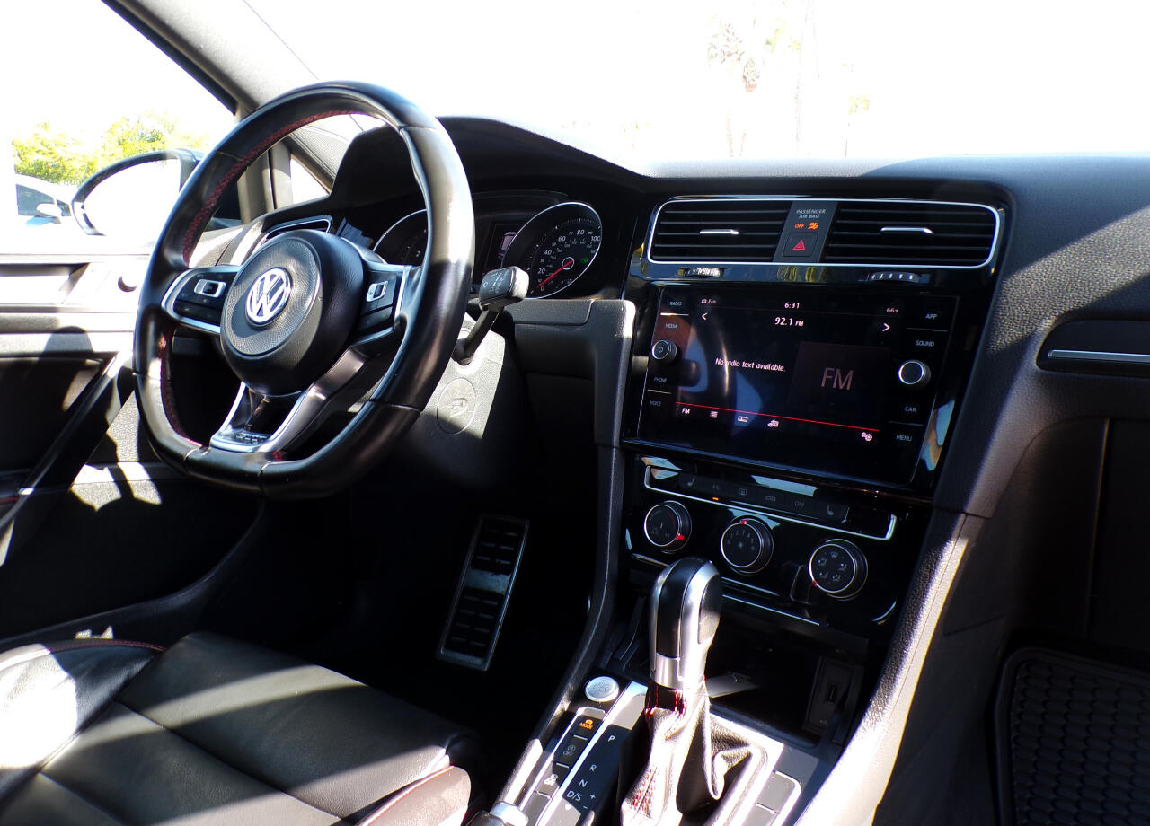 Volkswagen Golf GTI SE 7A 2019