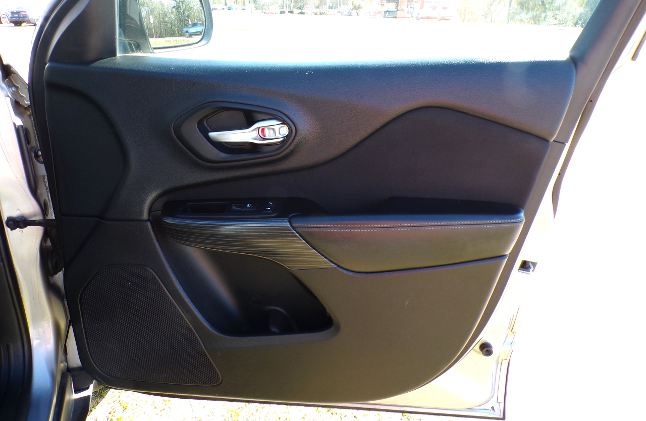 Jeep Cherokee Latitude 4WD 2014