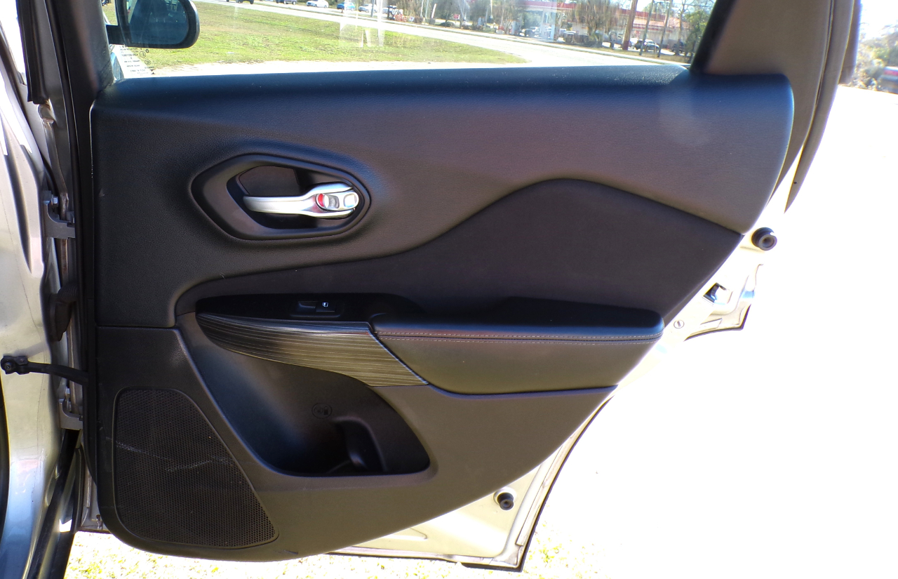 Jeep Cherokee Latitude 4WD 2014