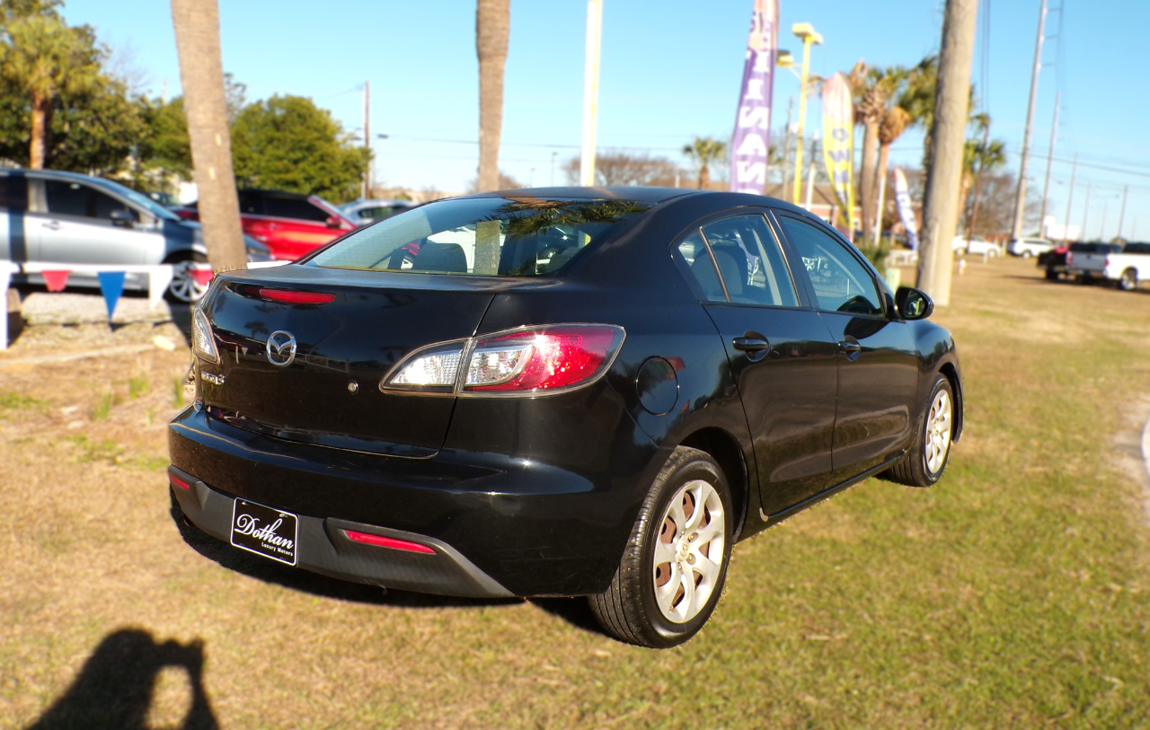 Mazda MAZDA3 i Sport 4-Door 2011