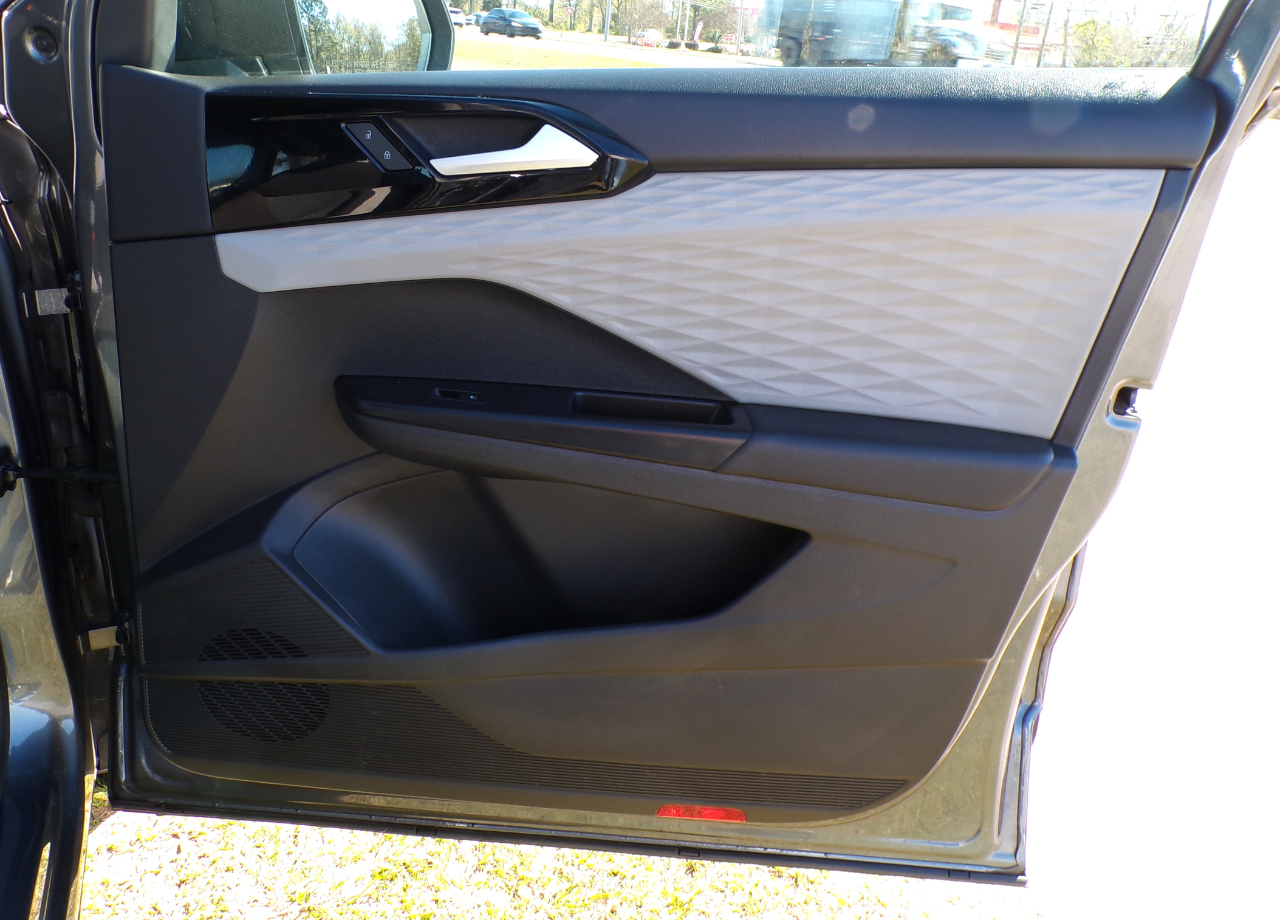 Volkswagen Taos S 2022