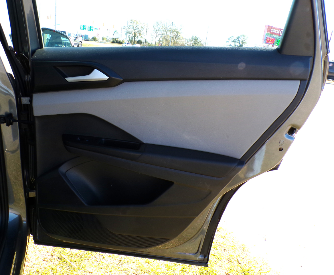 Volkswagen Taos S 2022