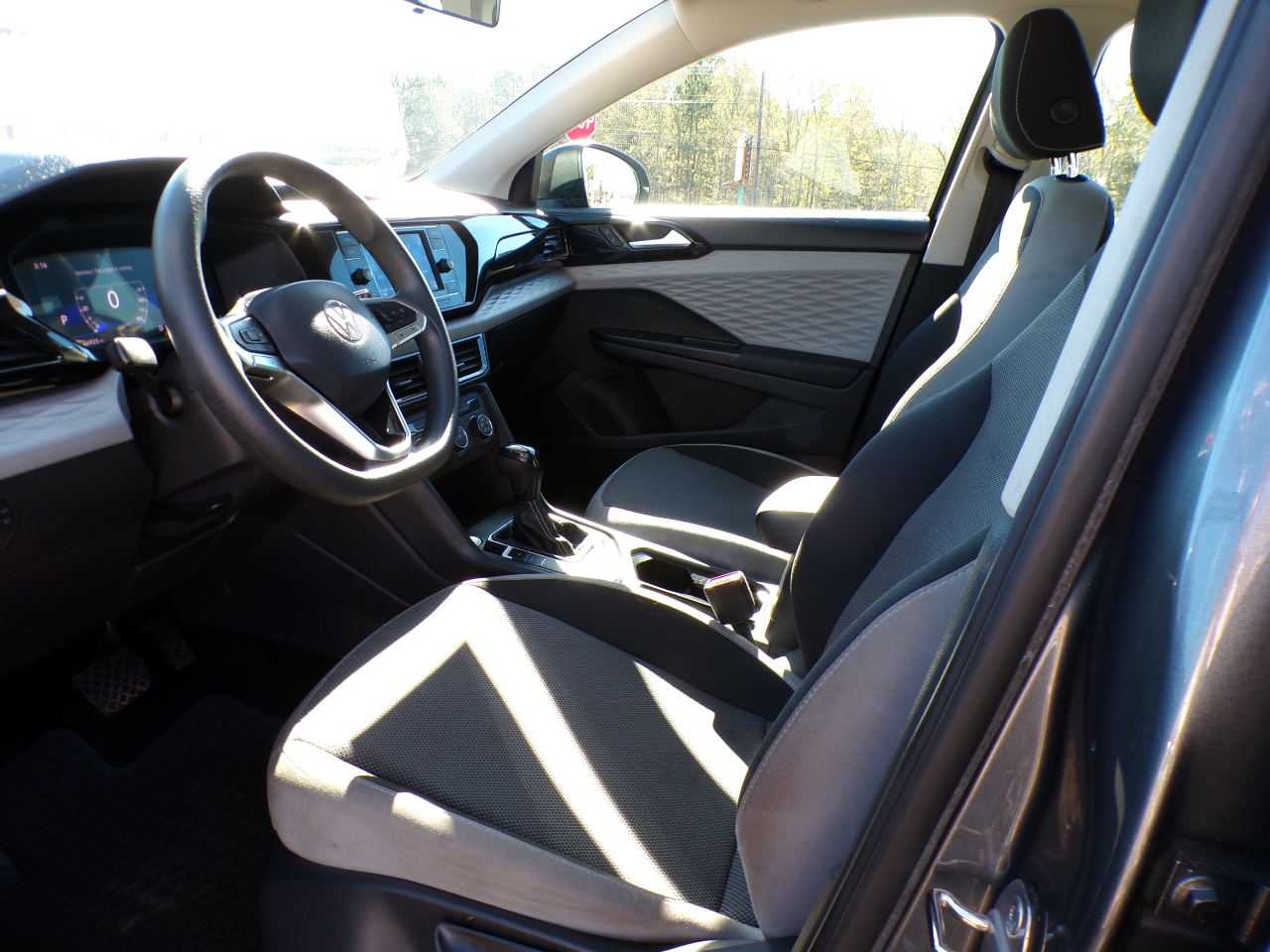 Volkswagen Taos S 2022