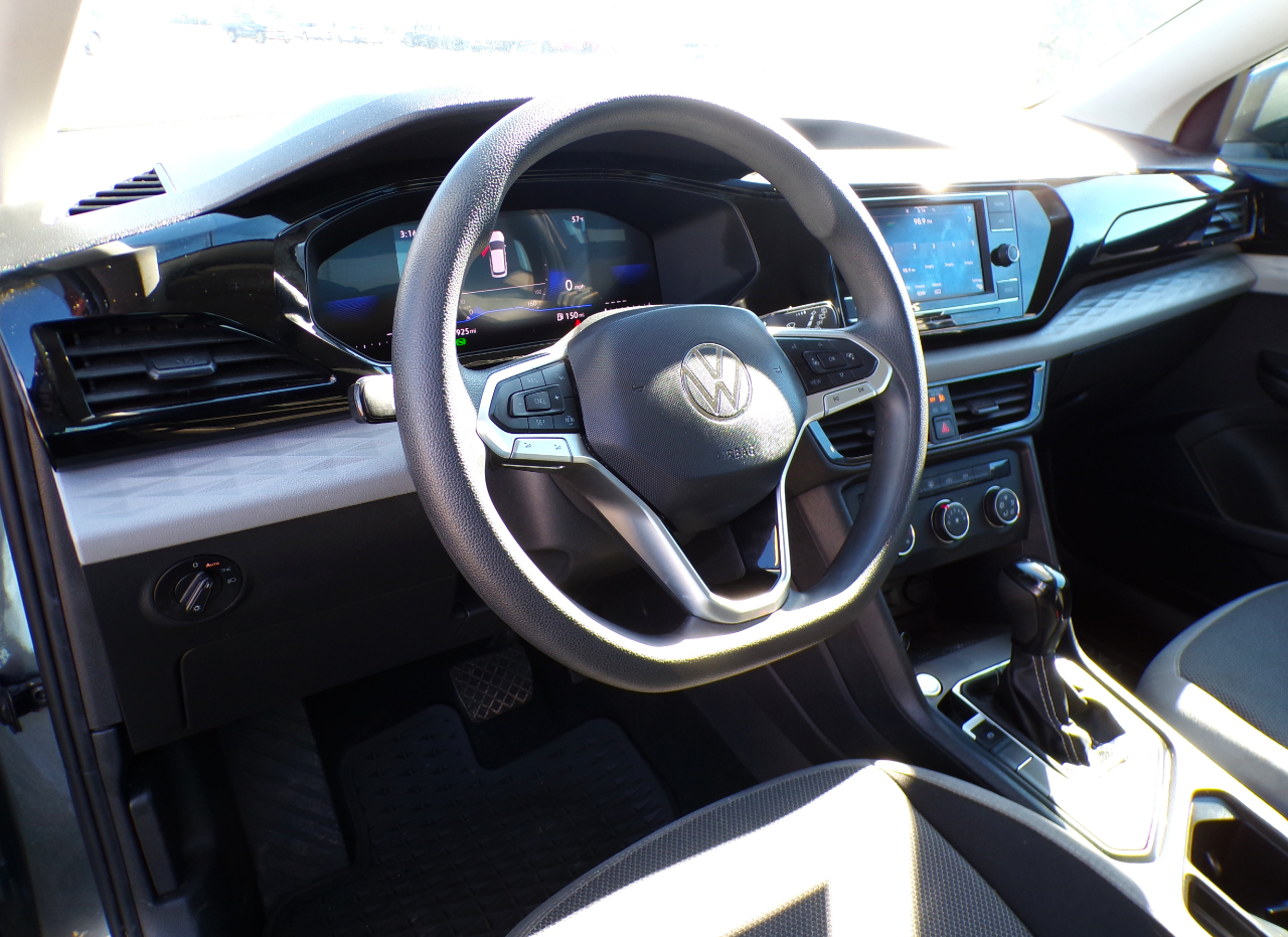 Volkswagen Taos S 2022