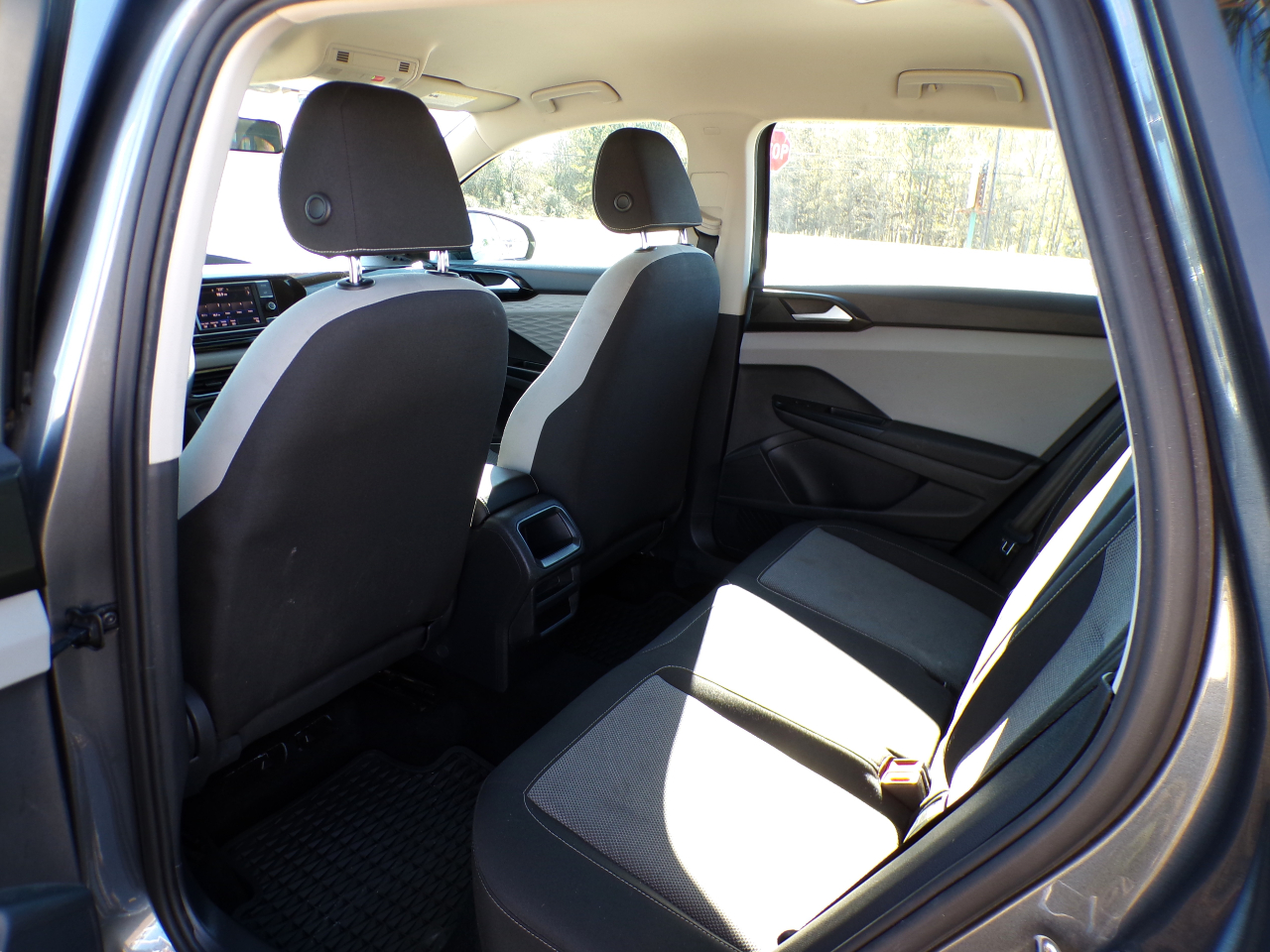 Volkswagen Taos S 2022