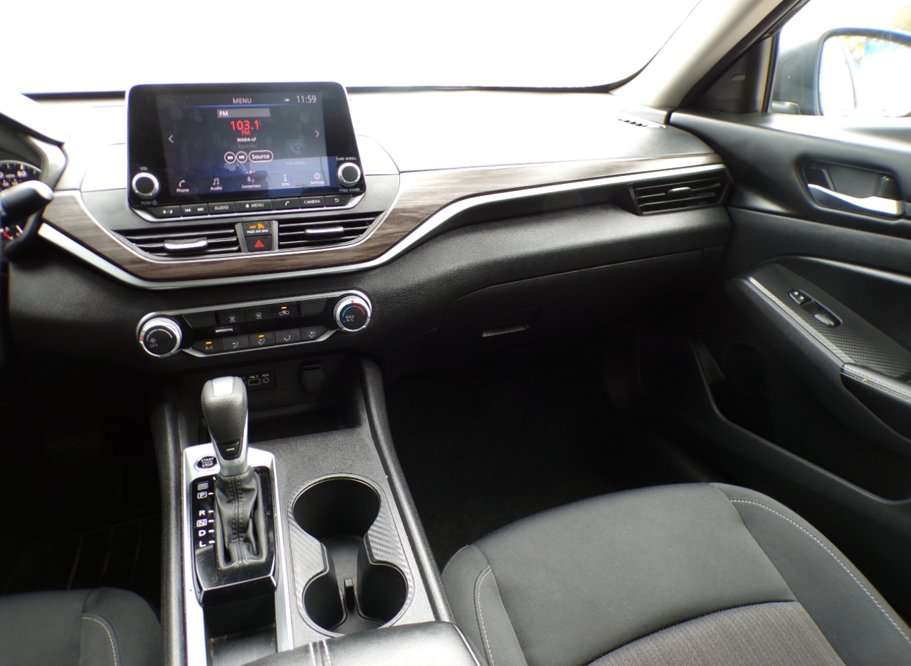 Nissan Altima 2.5 SV 2025