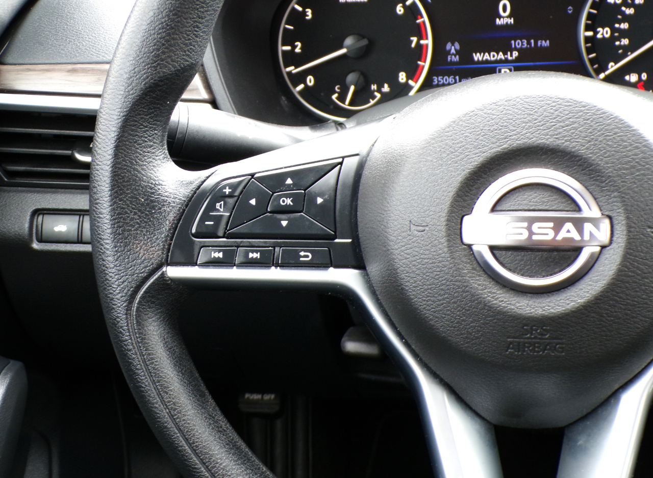 Nissan Altima 2.5 SV 2025