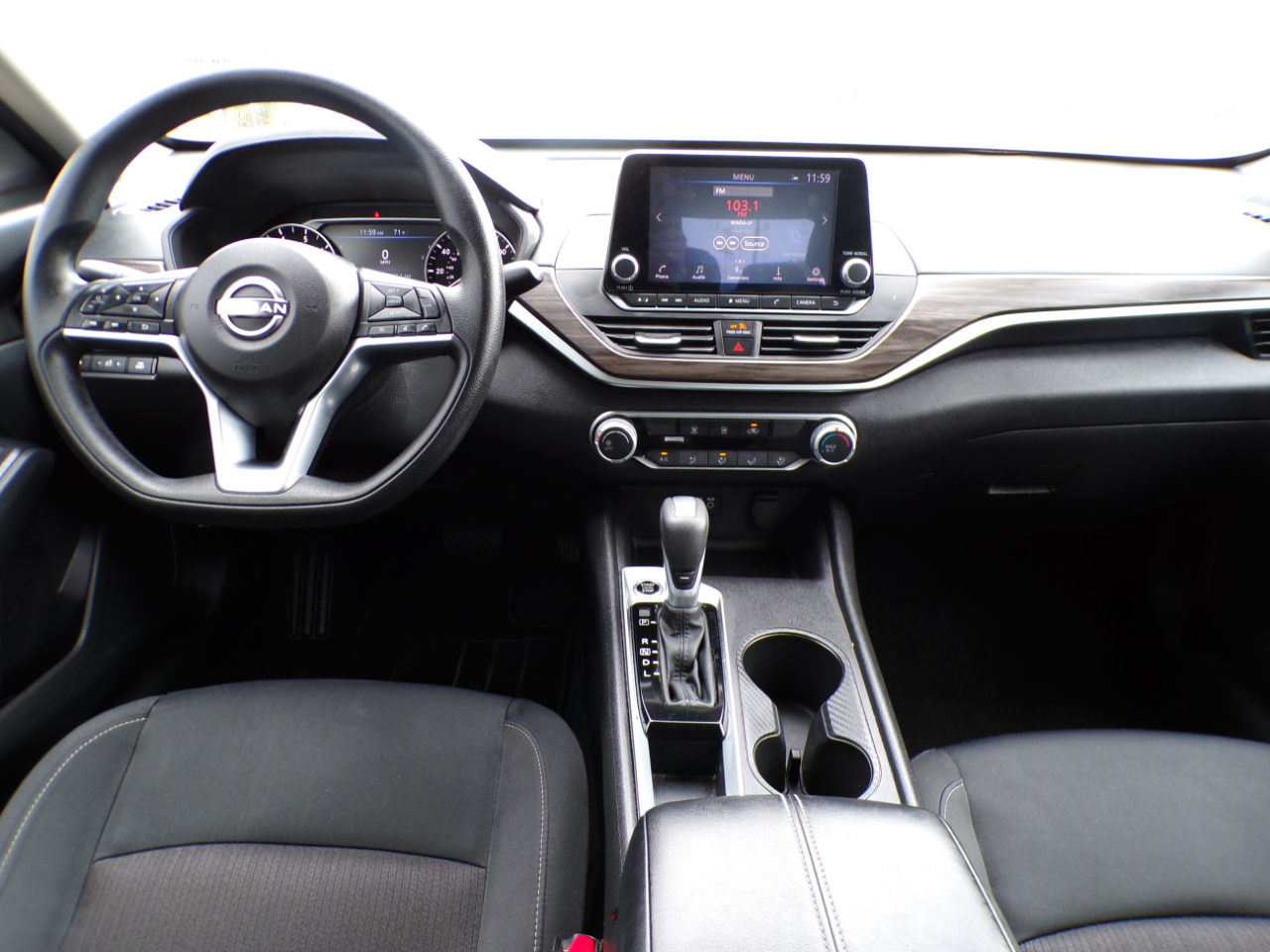 Nissan Altima 2.5 SV 2025