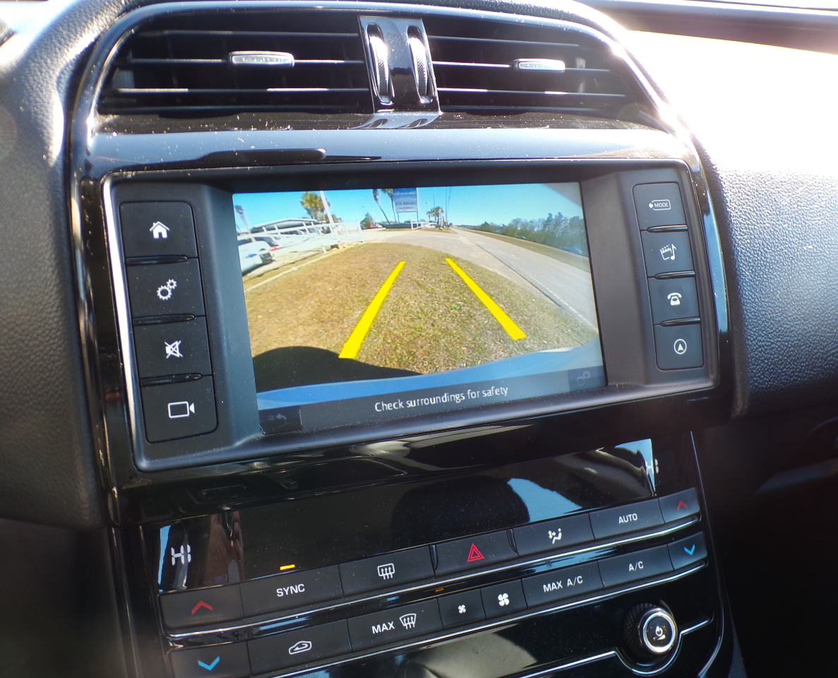 Jaguar XE 20d Premium 2018