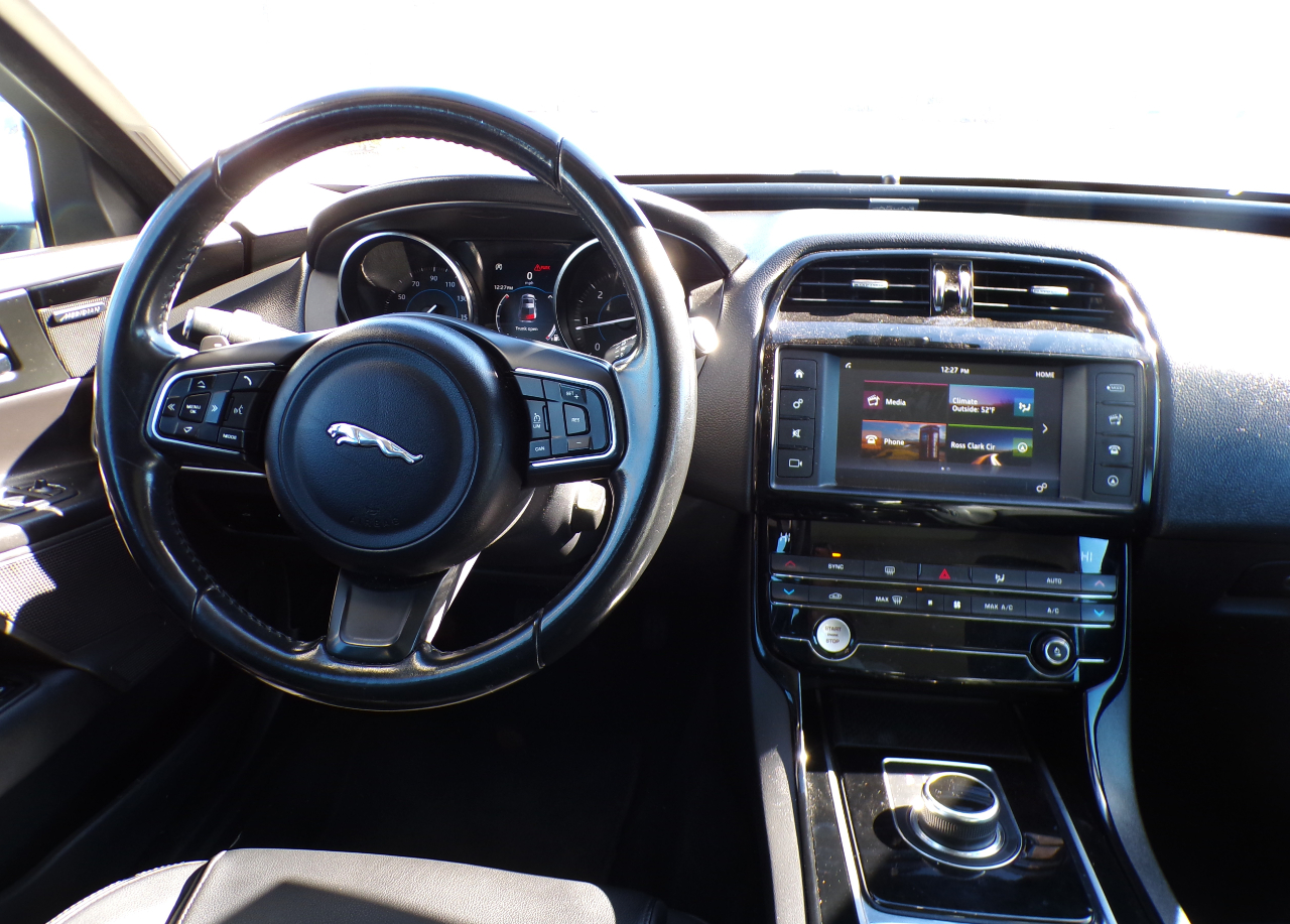 Jaguar XE 20d Premium 2018