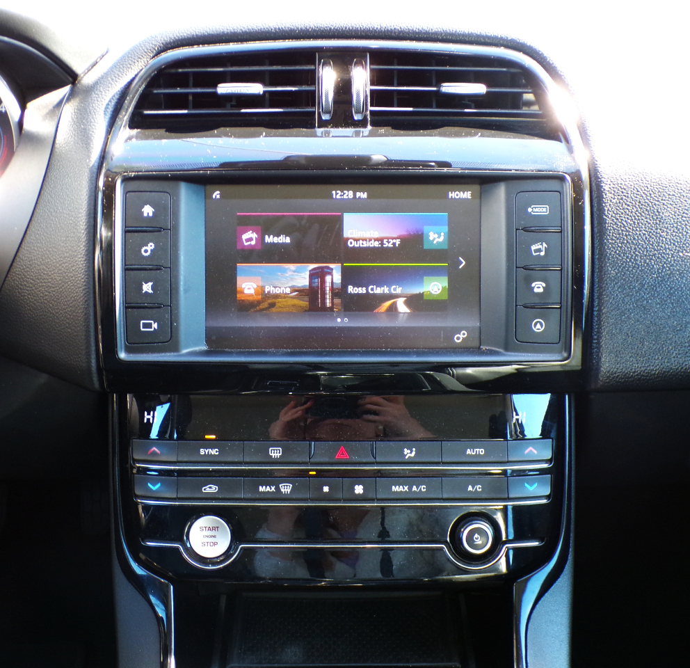 Jaguar XE 20d Premium 2018