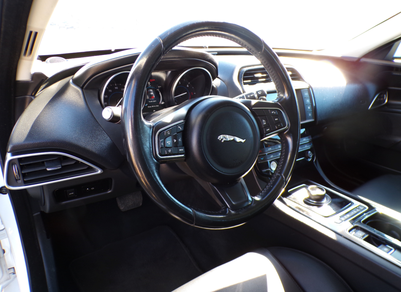 Jaguar XE 20d Premium 2018