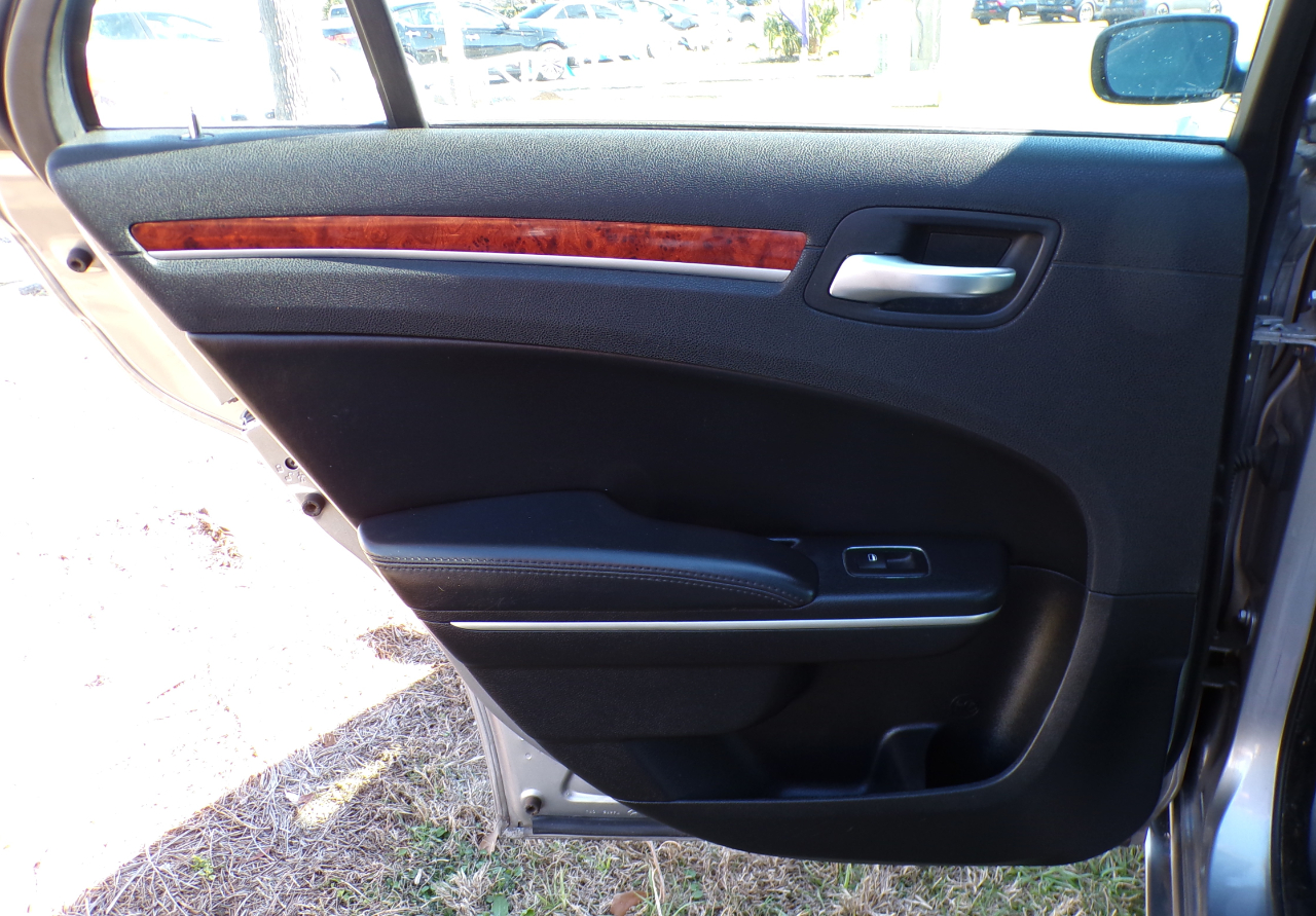 Chrysler 300 RWD 2014