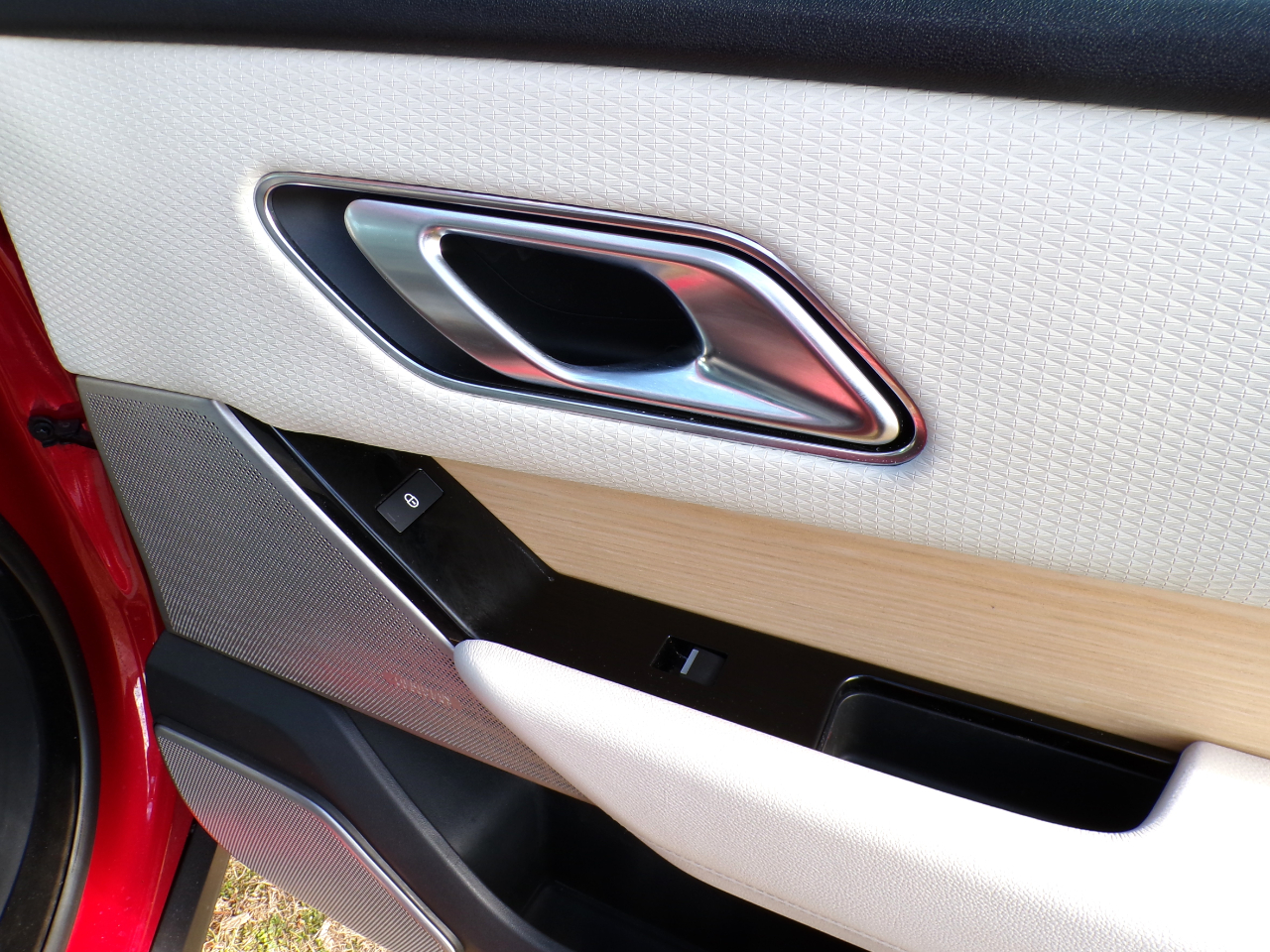 Land Rover Range Rover Velar S 2018