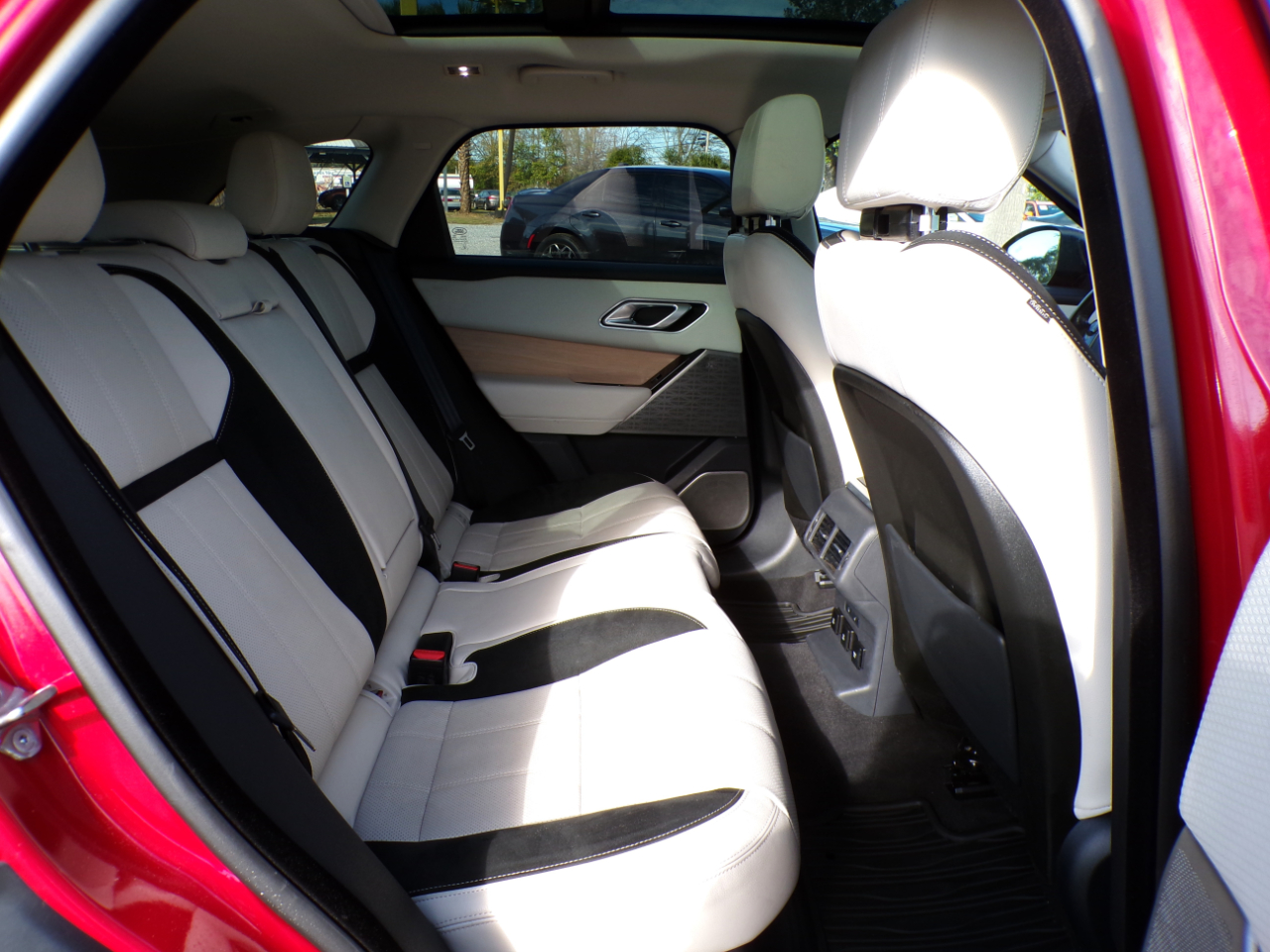 Land Rover Range Rover Velar S 2018