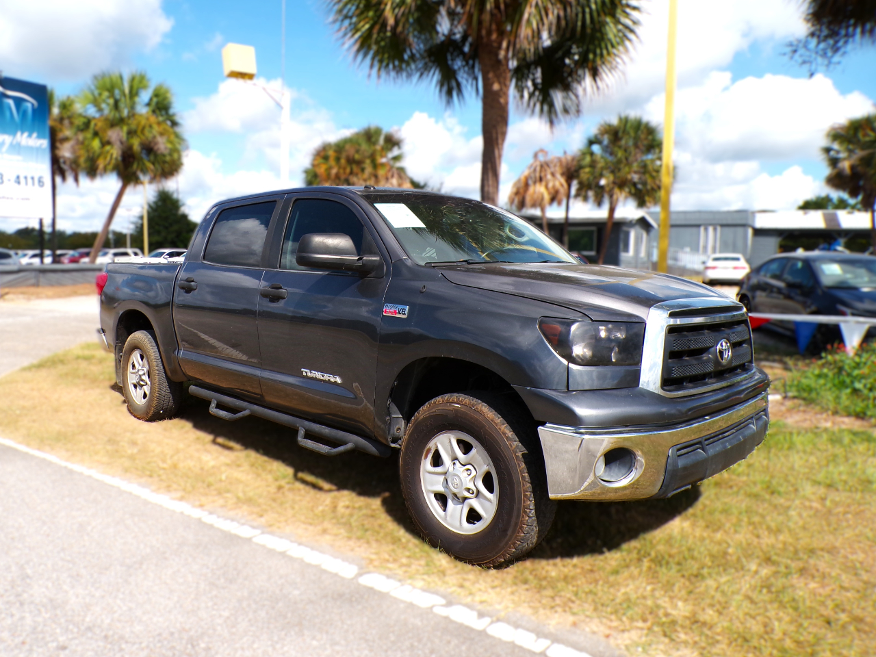 Toyota Tundra Tundra-Grade CrewMax 5.7L FFV 4WD 2012