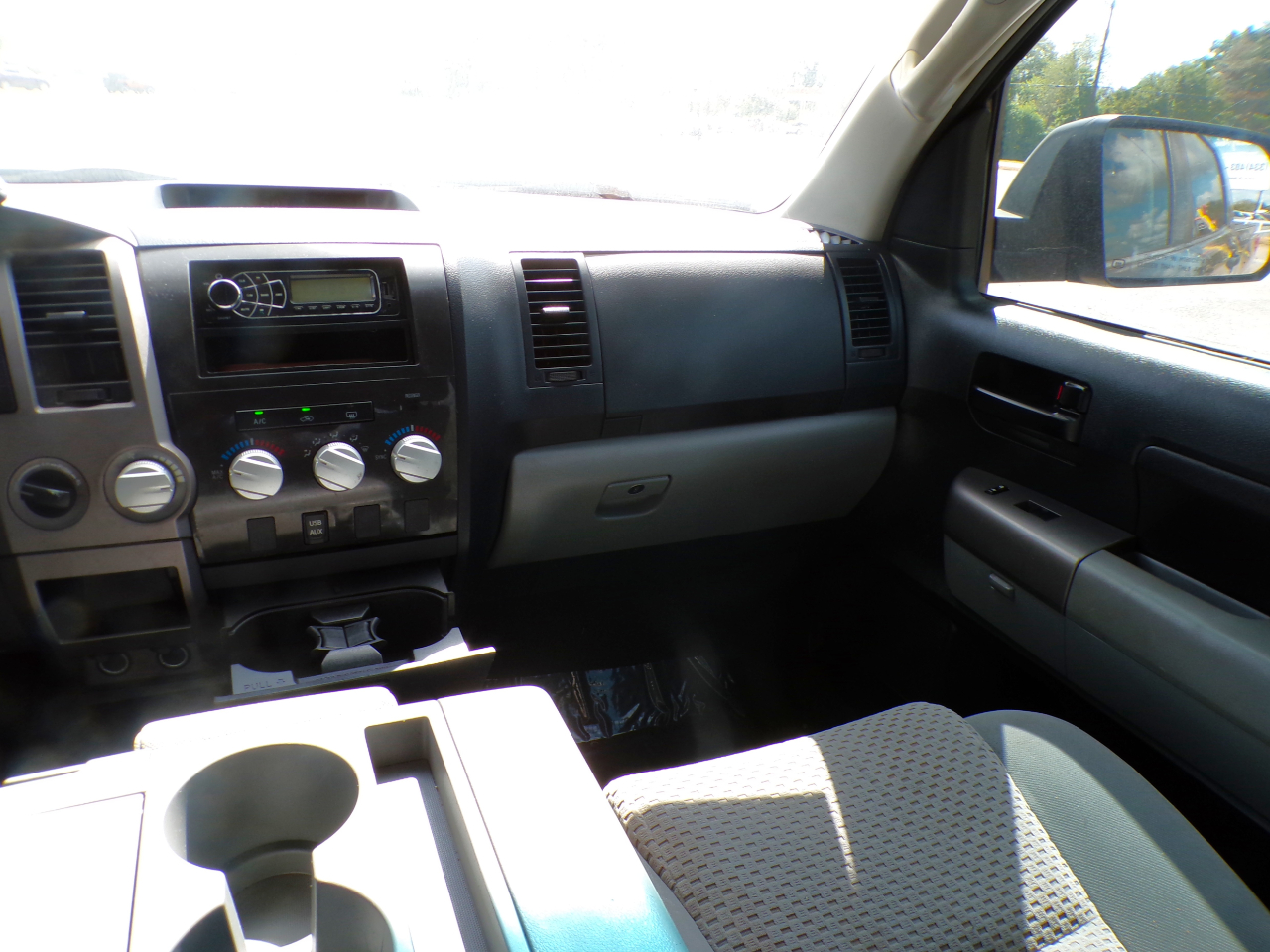 Toyota Tundra Tundra-Grade CrewMax 5.7L FFV 4WD 2012