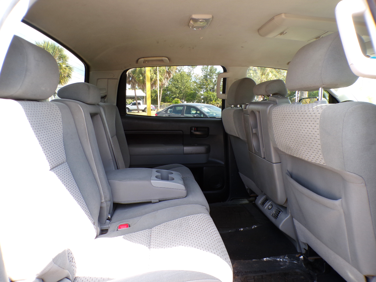 Toyota Tundra Tundra-Grade CrewMax 5.7L FFV 4WD 2012