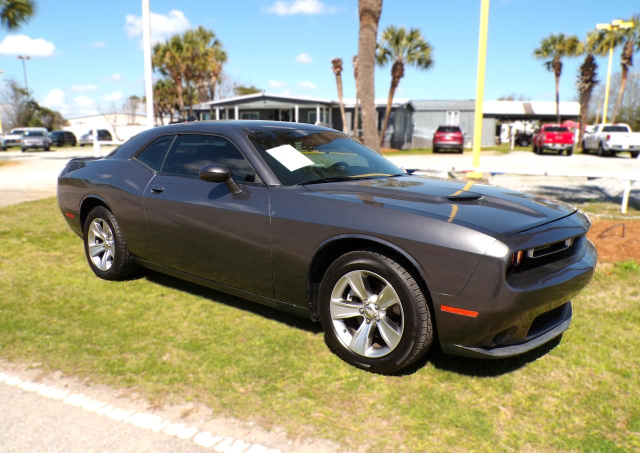 Dodge Challenger SXT 2021