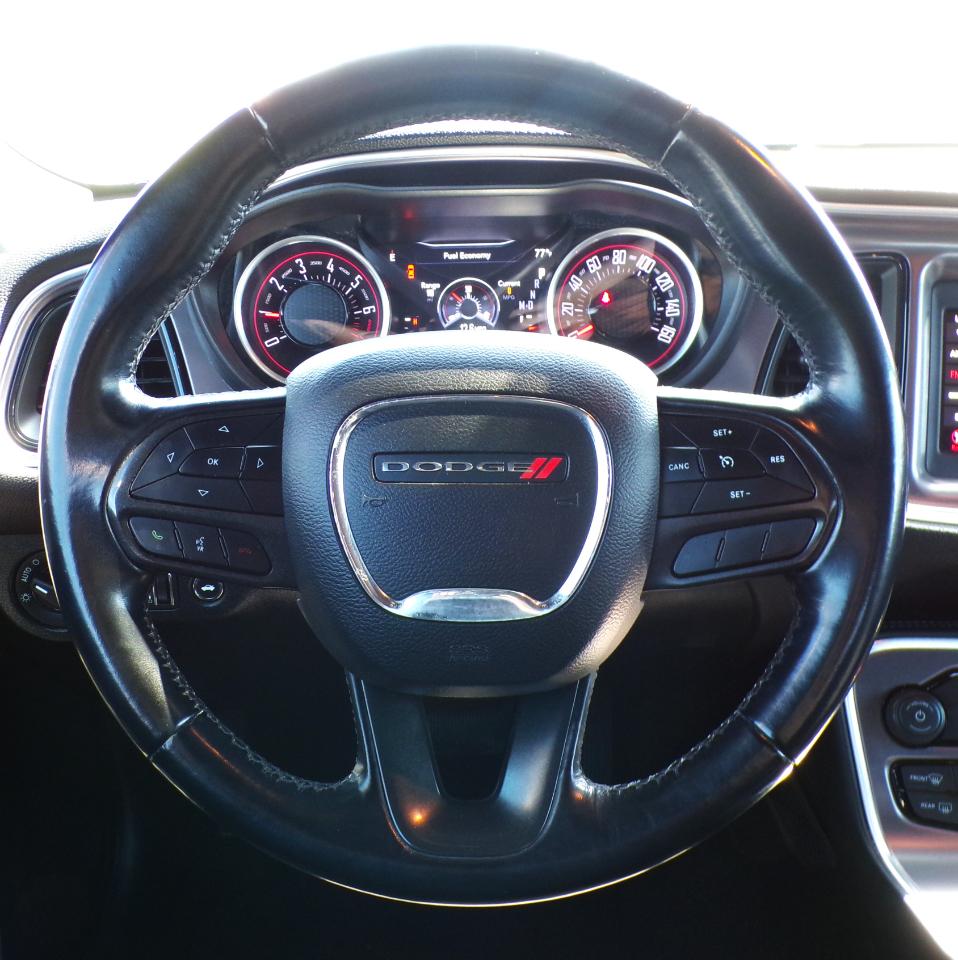 Dodge Challenger SXT 2021