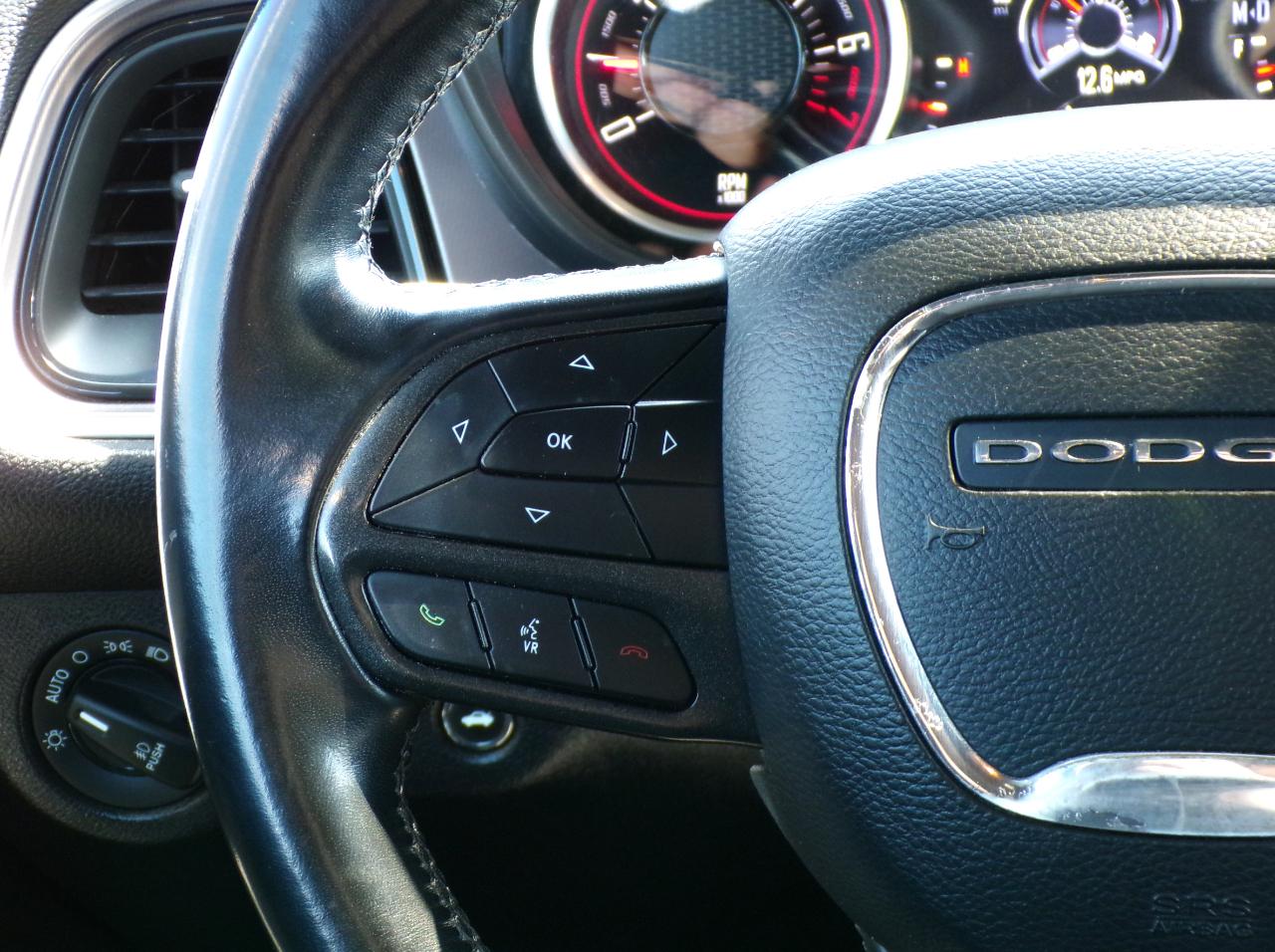 Dodge Challenger SXT 2021