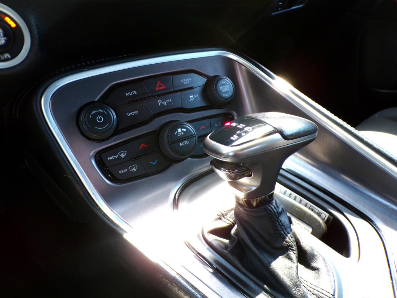 Dodge Challenger SXT 2021