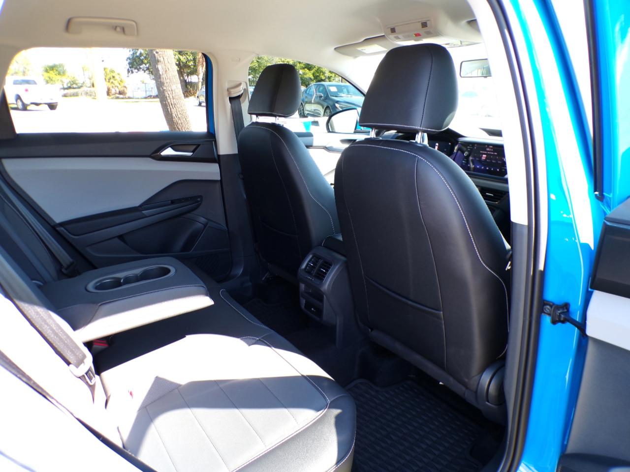 Volkswagen Taos SE 2022