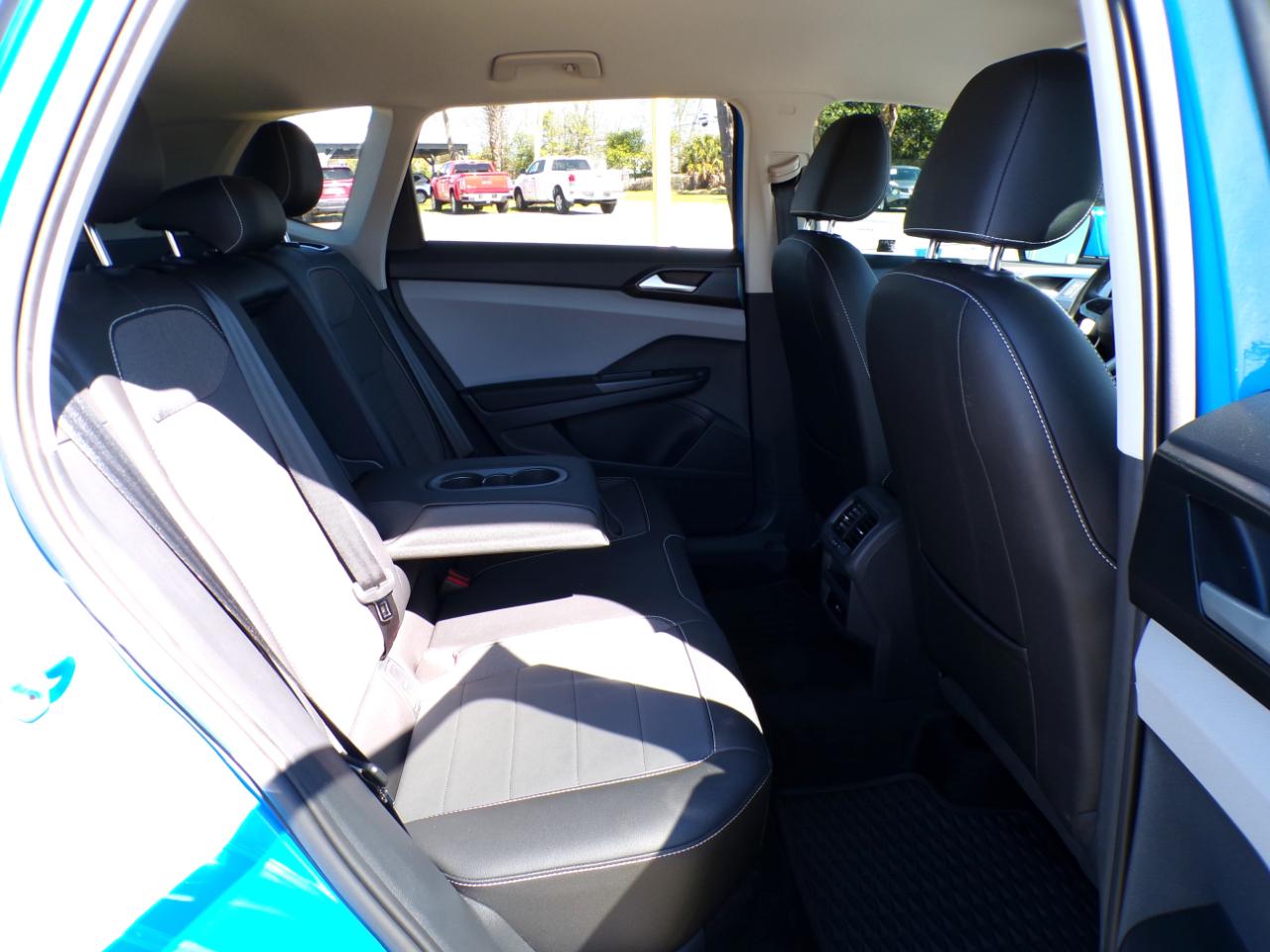 Volkswagen Taos SE 2022